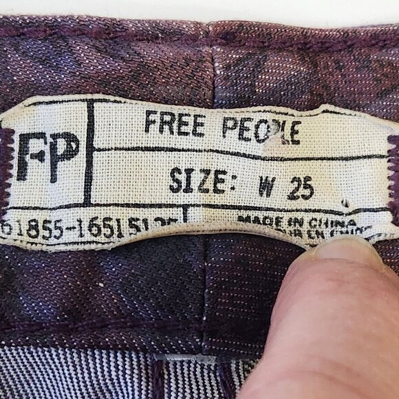 Free People Southwest Ikat Skinny Jeans 25 Purple Low Rise Bohemian Colorful - Picture 3 of 10